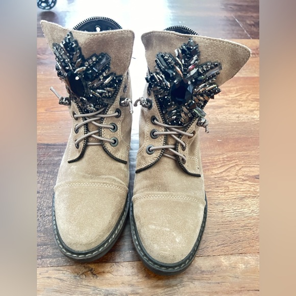 Vince Camuto booties sz 7 - Picture 2 of 5